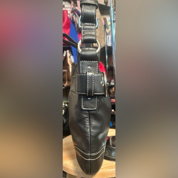 2005 True Vintage Coach Soho Double Buckle All Leather Shoulder Bag - Picture 4 of 13